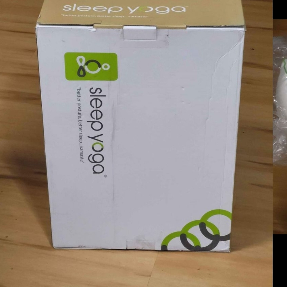 Sleep yoga pillow